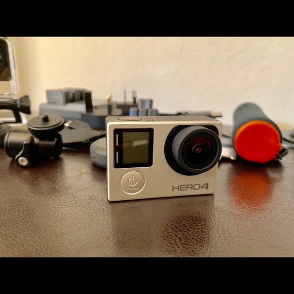 Go Pro Hero 4 - Picture 1 of 4